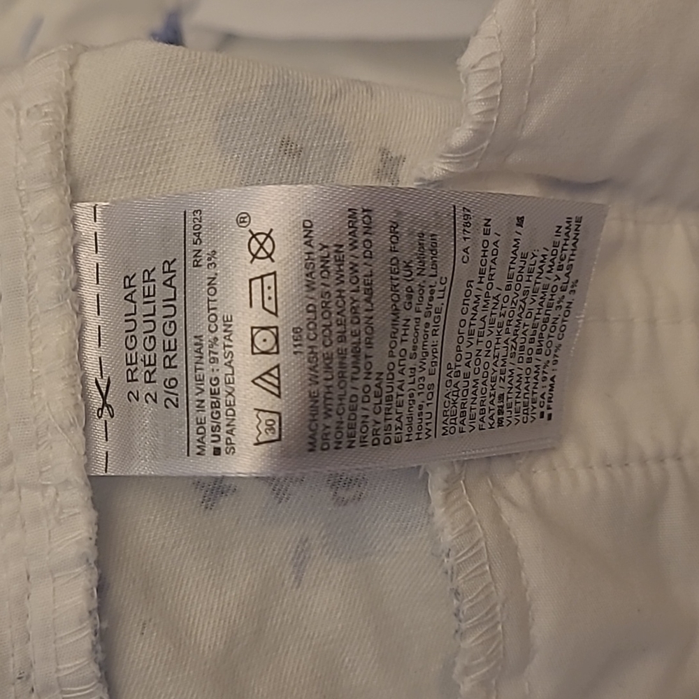 NWOT Khakis by GAP White with Blue Floral Print Pants with Pockets - Picture 10 of 13
